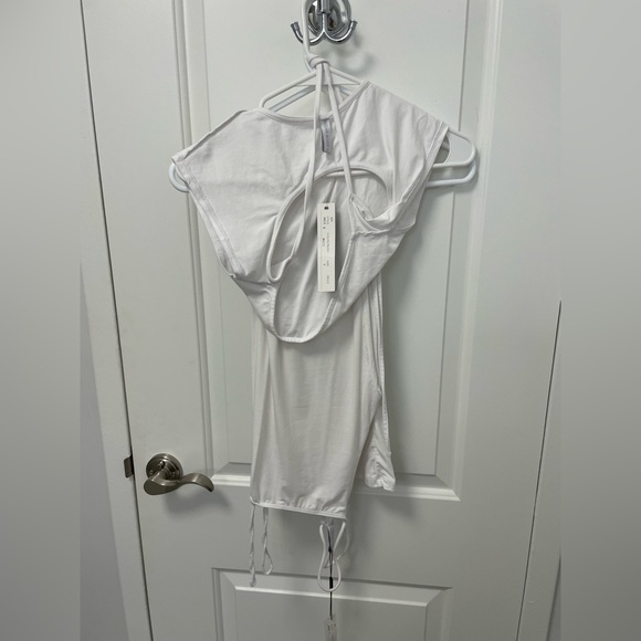 SMALL SIZE ZERO WHITE Indah Hale top and Jessie string pant in WHITE - Picture 6 of 14